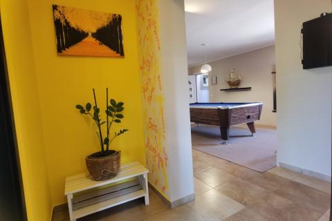 ISTRA, Loborika, prostrana kuća sa puno sadržaja