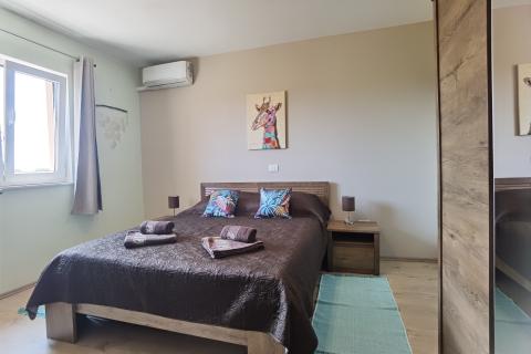 ISTRA, Loborika, prostrana kuća sa puno sadržaja