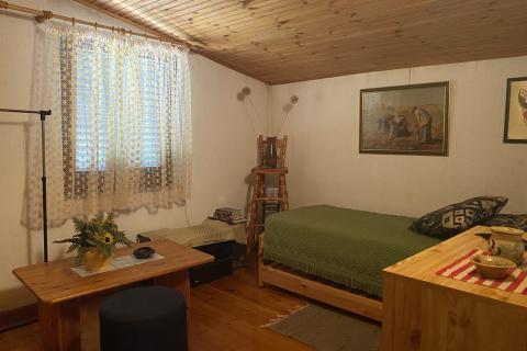 Otok Krk, Dobrinj, samostojeća kuća 3S+DB, 100 m2 