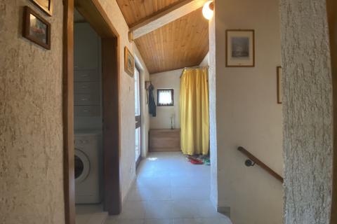 Otok Krk, Dobrinj, samostojeća kuća 3S+DB, 100 m2 