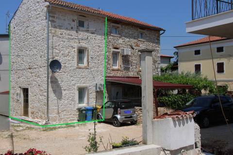 Hiša Tar, Tar-Vabriga, 82m2