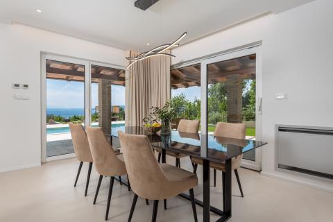 OPATIJA, - Vila 2. red do mora