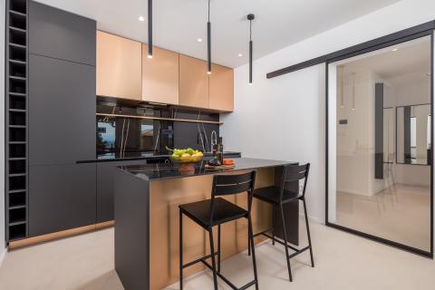 OPATIJA, - Vila 2. red do mora