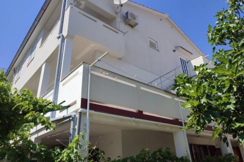 Дом Baška, 190m2