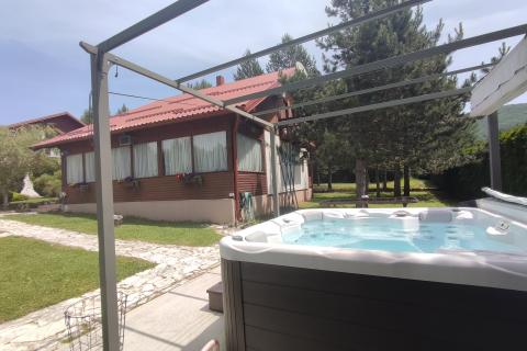 Plitvička jezera, dvije kuće sa uhodanim turističkim najmom, SNIŽENA CIJENA