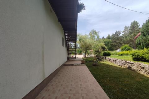 Plitvička jezera, dvije kuće sa uhodanim turističkim najmom, SNIŽENA CIJENA