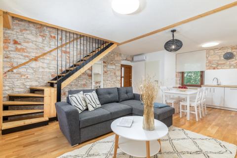 Istra,Šišan-renovirana kamena istarska kuća