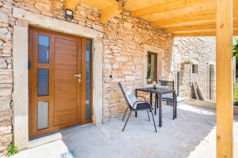 Istra,Šišan-renovirana kamena istarska kuća