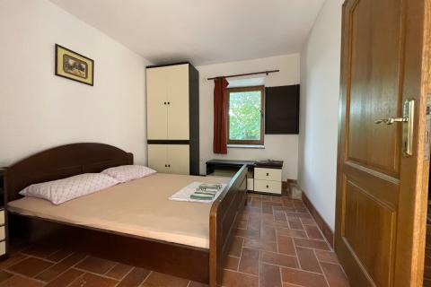 Krk, Gabonjin, authentisches Steinhaus mit Swimmingpool, 150 m2