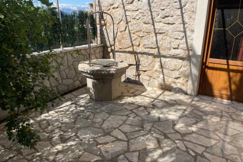 Krk, Gabonjin, authentisches Steinhaus mit Swimmingpool, 150 m2