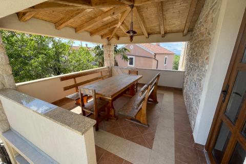 Krk, Gabonjin, authentisches Steinhaus mit Swimmingpool, 150 m2