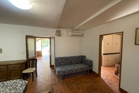 Krk, Gabonjin, authentisches Steinhaus mit Swimmingpool, 150 m2