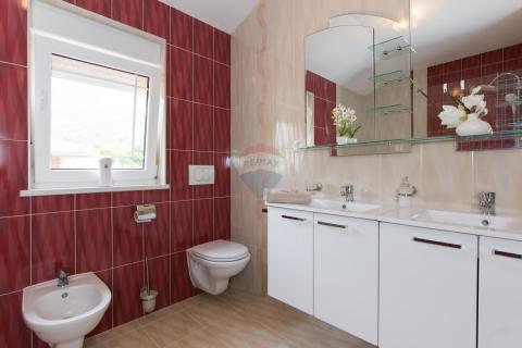 Haus Tribalj, Vinodolska Općina, 370m2