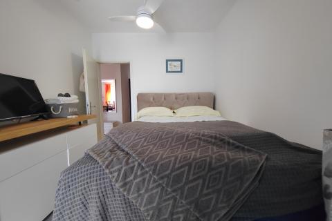 OTOK KRK,NJIVICE - apartman na prodaju 250 metara do mora i plaže