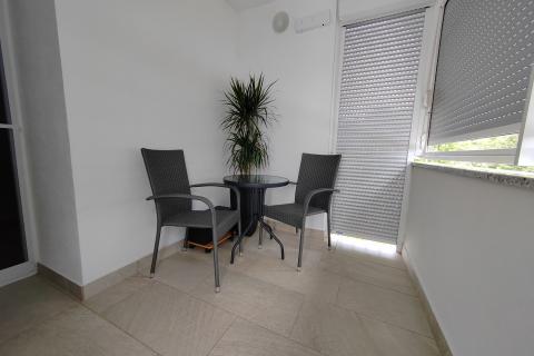 OTOK KRK,NJIVICE - apartman na prodaju 250 metara do mora i plaže