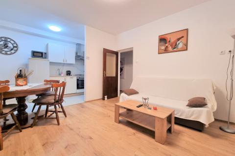 Condo/Apartment Mučići, Matulji, 80m2