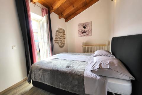 Istra, okolica Poreča, šarmantno istarsko imanje sa vilom i kućom na 9000m2