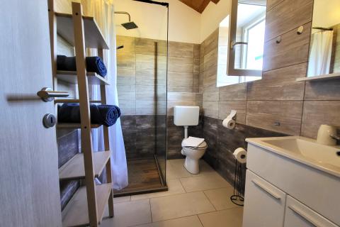 Istra, okolica Poreča, šarmantno istarsko imanje sa vilom i kućom na 9000m2