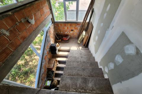 Viškovo, Marinići - kuća s 5 stanova, potencijal za Investitore