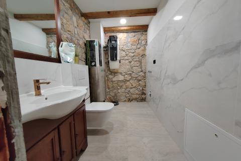 OTOK KRK,DOBRINJ -moderno  kamena villa sa bazenom