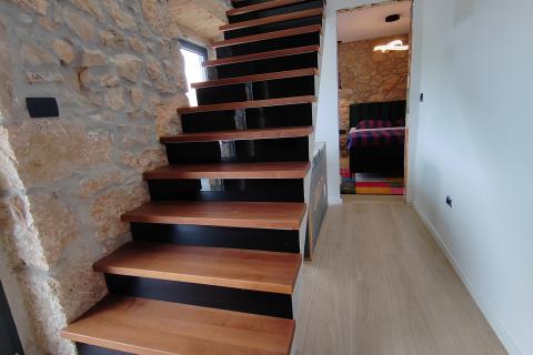 OTOK KRK,DOBRINJ -moderno  kamena villa sa bazenom