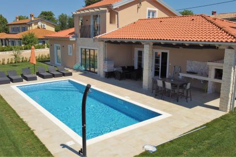 ISTRIEN - Designervilla mit schöner Aussicht in der Nähe von Rovinj