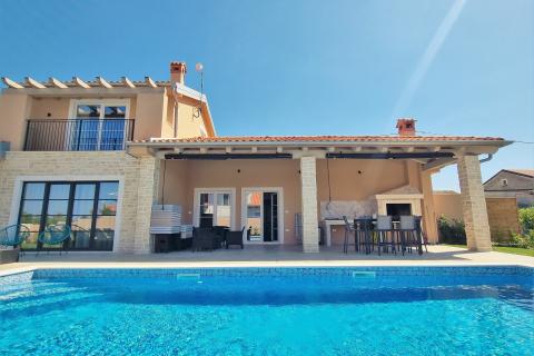 ISTRIEN - Designervilla mit schöner Aussicht in der Nähe von Rovinj