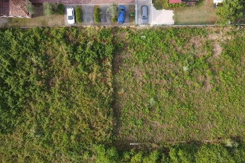 Istra , Novigrad - Građevinsko zemljište za izgradnju 5 stanova