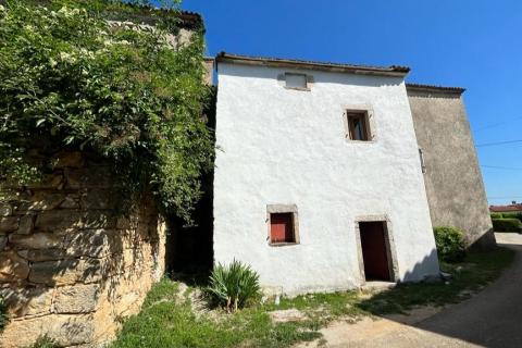 Istra-Karojba, autohtona useljiva  kuća u nizu