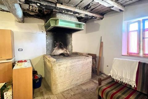 Istra-Karojba, autohtona useljiva  kuća u nizu