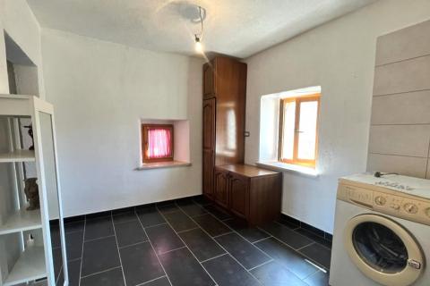 Istra-Karojba, autohtona useljiva  kuća u nizu