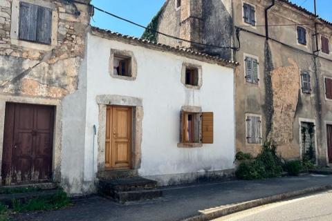 Istra-Karojba, autohtona useljiva  kuća u nizu