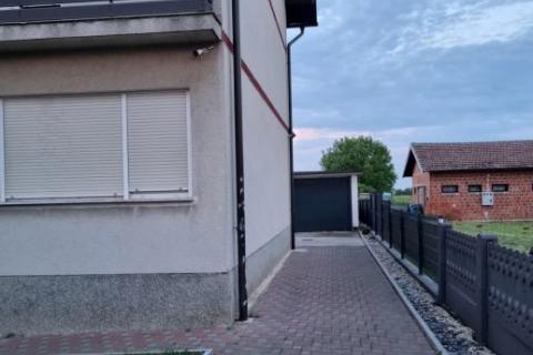 Velika Mlaka, kuća 270 m2