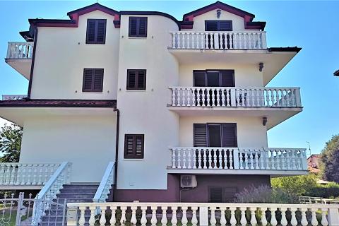 Huis Umag, 660m2