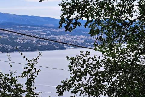 Opatija,- građevinsko zemljište iznad Opatije