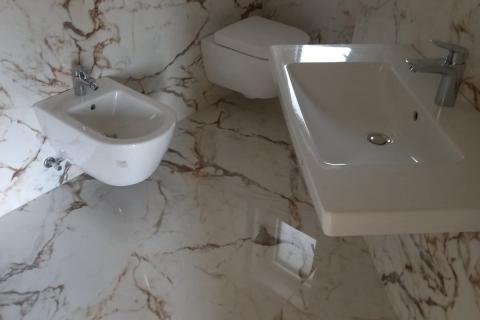 Višnjan, predivna kamena vila sa bazenom u izgradnji i pogledom na more