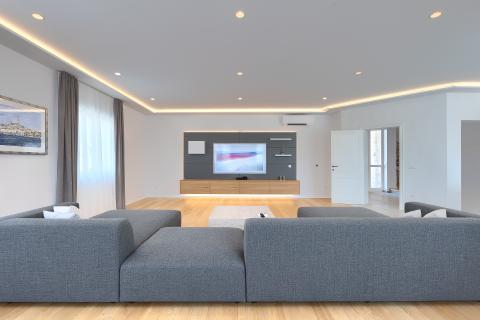 Rovinj 7km-savršena dizajnerska luksuzna vila na 1200m2 okućnice