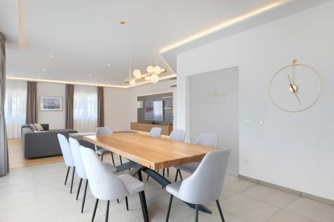 Rovinj 7km-savršena dizajnerska luksuzna vila na 1200m2 okućnice