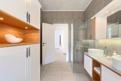 Rovinj 7km-savršena dizajnerska luksuzna vila na 1200m2 okućnice