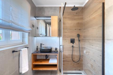 Rovinj 7km-savršena dizajnerska luksuzna vila na 1200m2 okućnice