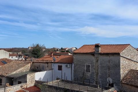 Istra, Vodnjan, stan s terasom, 2.kat