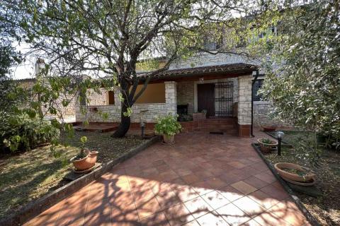 Istra,Galižana - uređeno imanje sa tri kuće