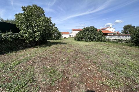 Istra, Kavran, kamena kuća vezana jednom stranom