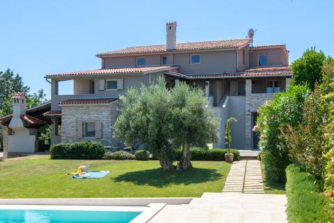 Hiša Ližnjan, 450m2