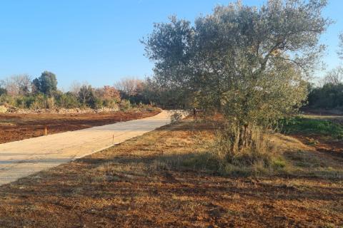 Istra,Peroj, vikend parcela blizu mora