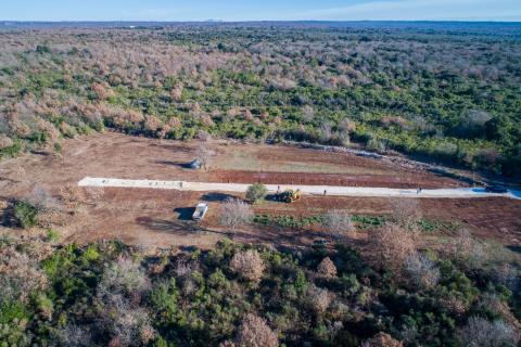 Istra,Peroj, vikend parcela blizu mora