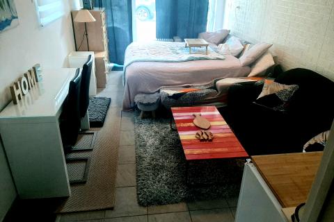 OTOK KRK-GRAD KRK bliža okolica kuća sa bazenom