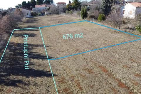 Terreno edificabile Višnjan, 676m2