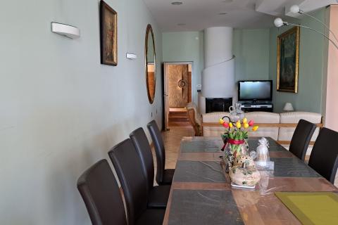 Lovran,višestambena obiteljska kuća s pogledom na more