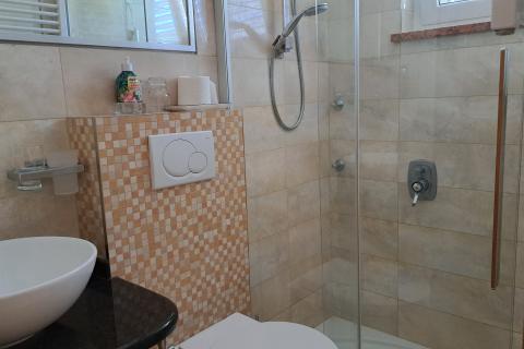 Lovran,višestambena obiteljska kuća s pogledom na more